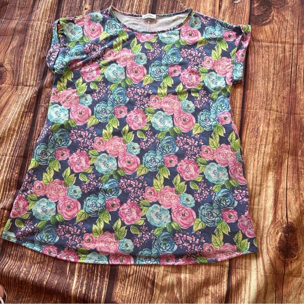 Women’s Emily Wonder Floral Dress Size 2X